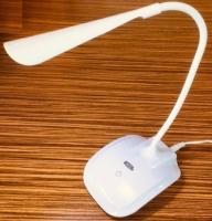 YCL YML-210 Beyaz Ledli Masa Lambası 3 Kademeli Işık USB ile Şarj Edebilme Dokunmatik
